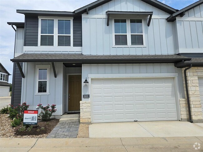 Building Photo - 1020 Vista View Dr Unit 1601 Rental