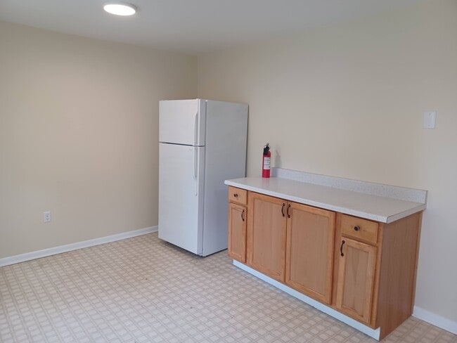Photo - 222 E Whitlock Ave