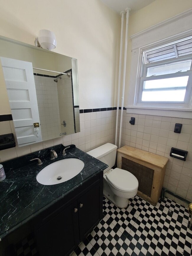 Photo - 443 Main St Unit Apt 2