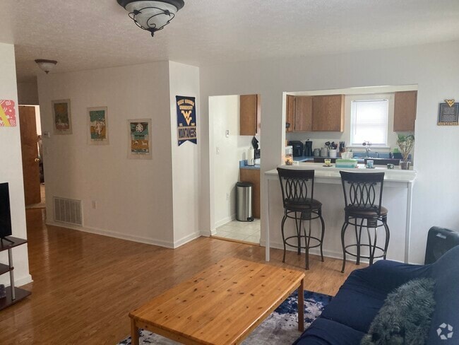 Building Photo - 146 Lorentz St Rental