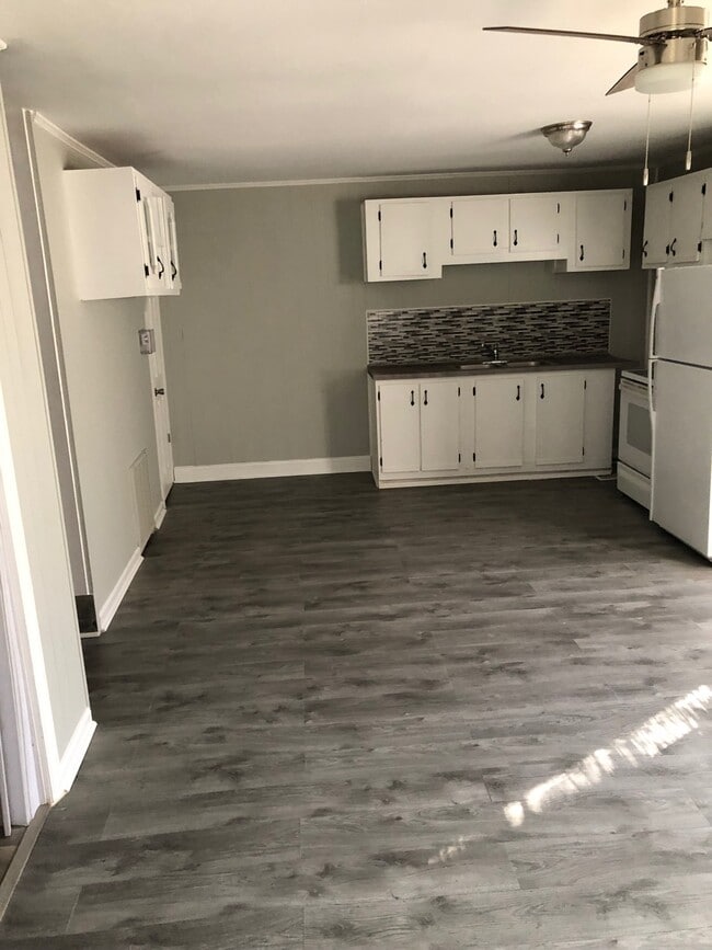 Photo - 216 Windsor Dr Unidad A
