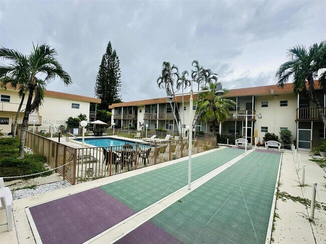 Photo - 415 NE 2nd St Unit 202