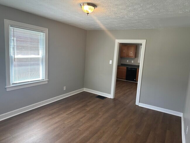 Photo - 148 Fairlawn Ave