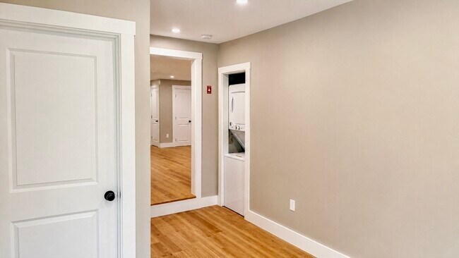 Photo - 334 Bedford St