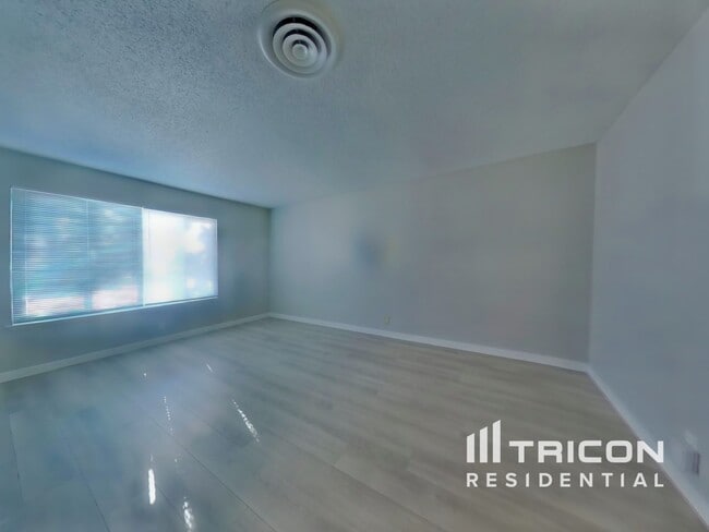 Photo - 1508 Crestview Dr