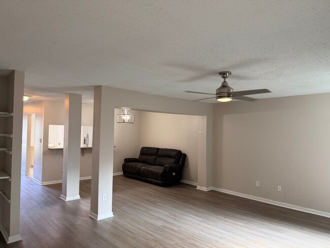 Photo - 4515 Renwood Ct