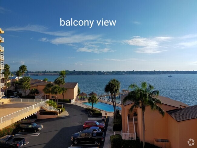 Building Photo - 7432 Sunshine Skyway Ln S Unit 502 Rental