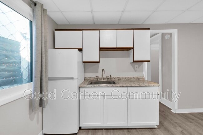 Photo - 1251 Hertel Ave Unit 5