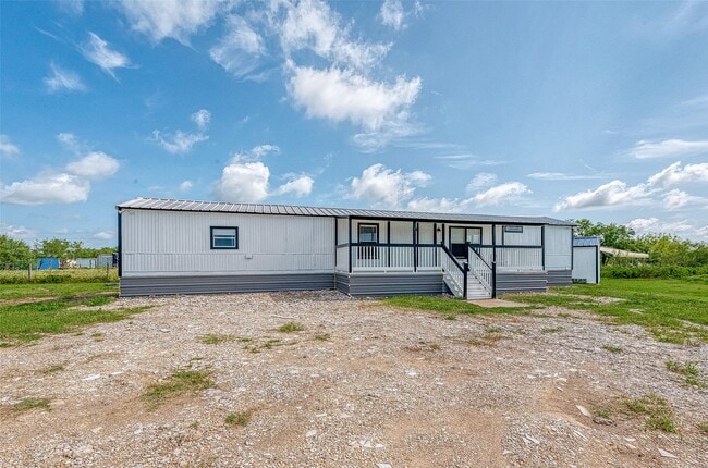 Photo - 8240 Bullard Rd