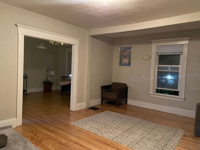 Photo - 231 Ashworth Pl