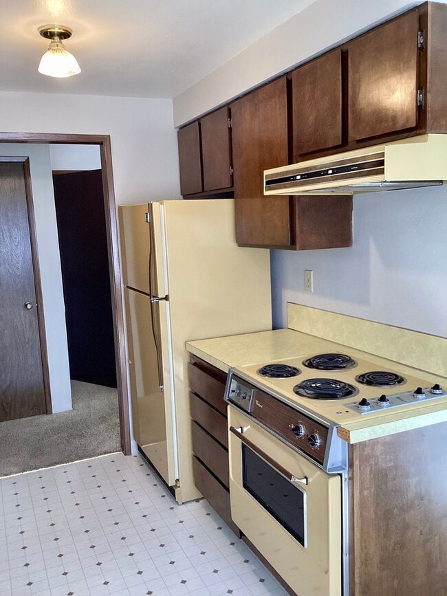 Photo - Cute 2 bed 1 bath apartment in nice neighb...