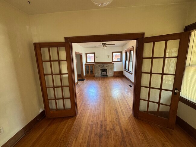 Photo - 512 S Crawford Ave House