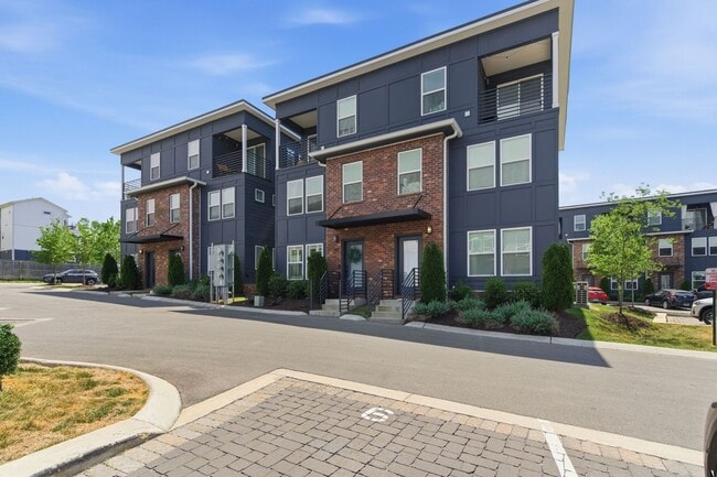 Photo - 3-Level Living at The Eason in East!
