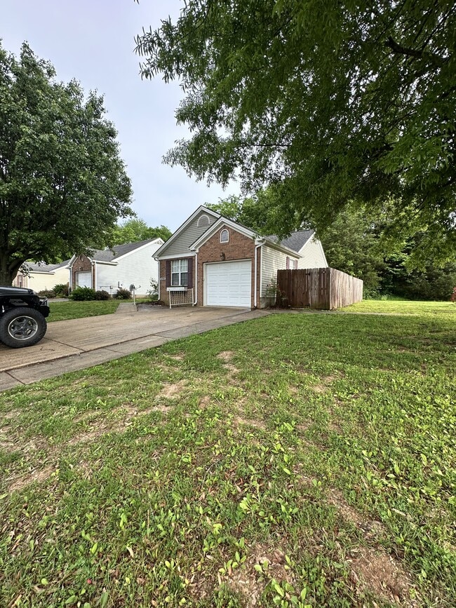 Photo - 499 Sivley Rd