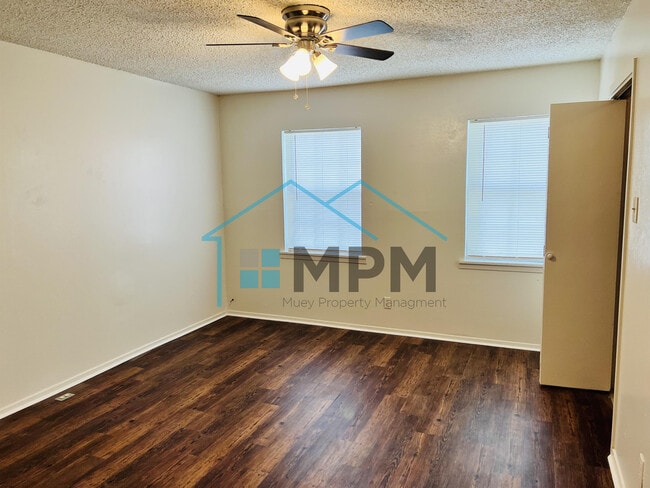 Photo - 7 Briarwood Cir