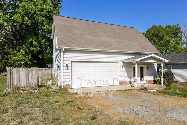 Photo - 4330 Alamance Rd