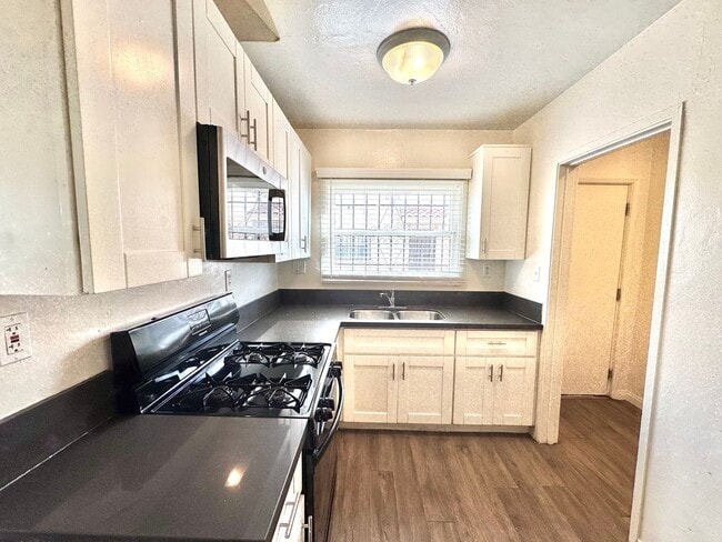 Photo - 3827-3829 1/2 National Avenue Unit 3829