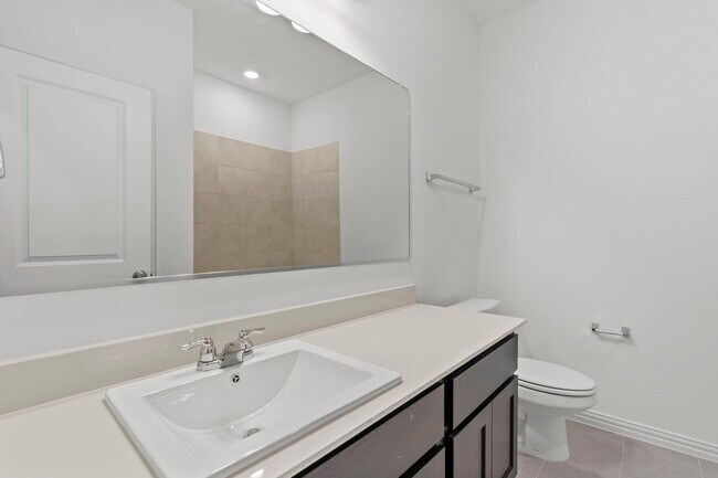 Photo - 2227 Lantana Dr