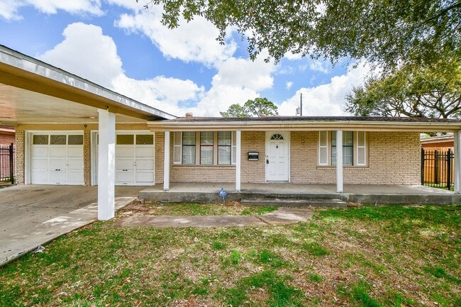 Photo - 1907 Lafferty Rd