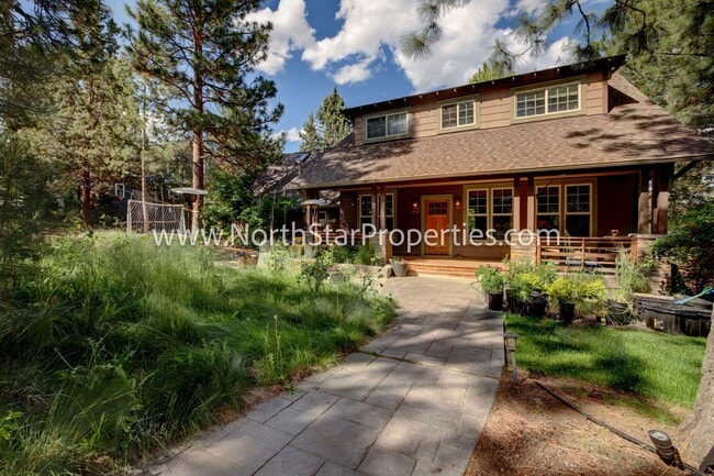 Photo - Spacious Five Bed Home in NW Bend