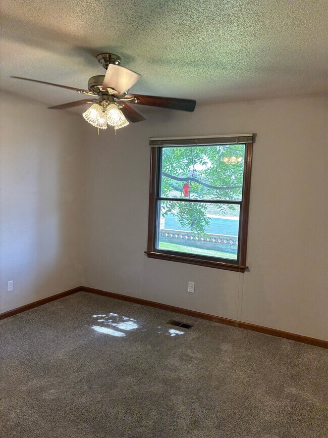 Photo - 5601 W 18th St