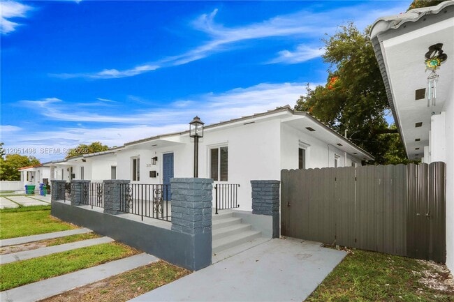 Photo - 3171 NW 17th St