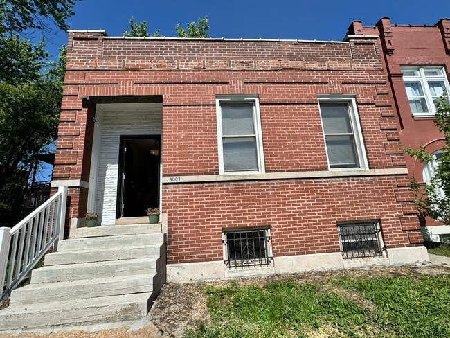 Photo - 3007 California Ave