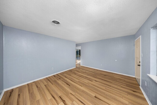 Photo - 5011 SE Avalon Ave