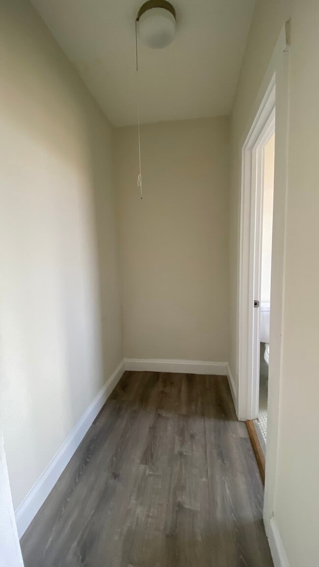 Photo - 839 W Sheridan Rd