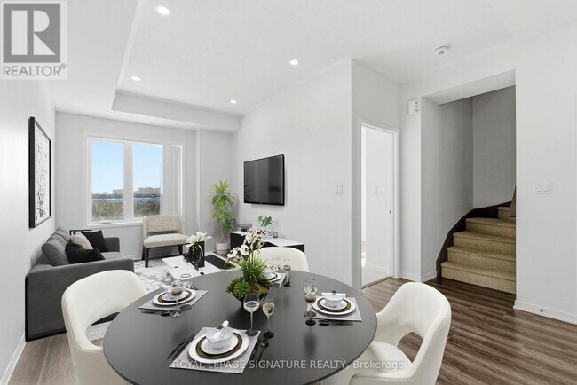 Photo - 150 Honeycrisp Cres