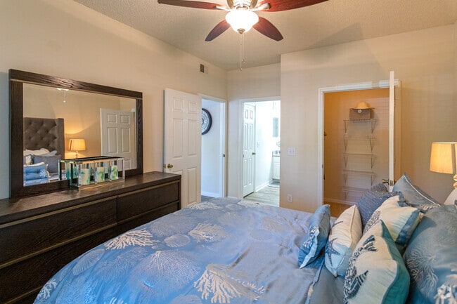 2BR, 2BA - Master Bedroom