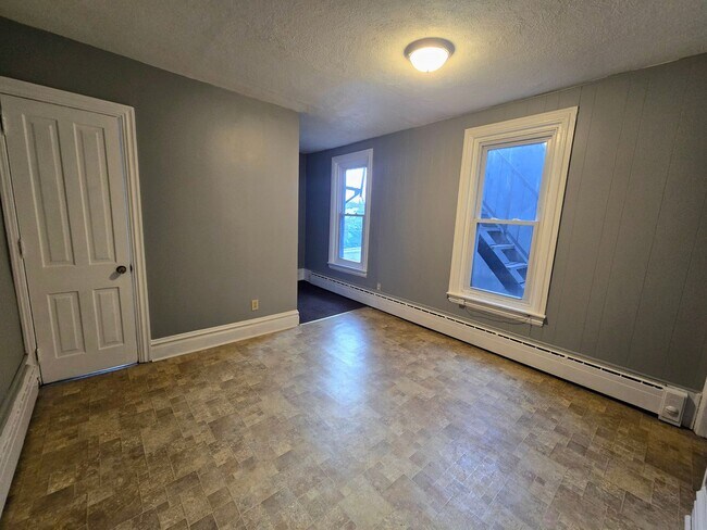 Photo - 417 N. 9th Street Unit 2R