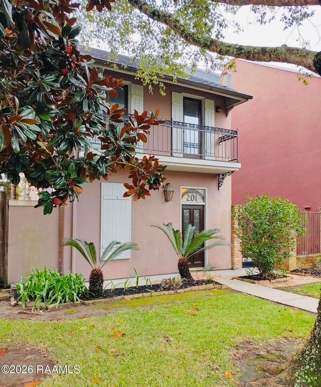 Photo - 201 Ursuline St