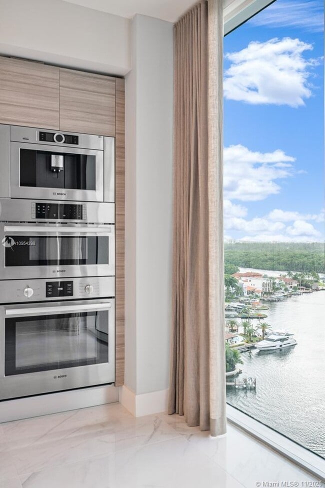 Photo - 330 Sunny Isles Blvd Unidad 1501