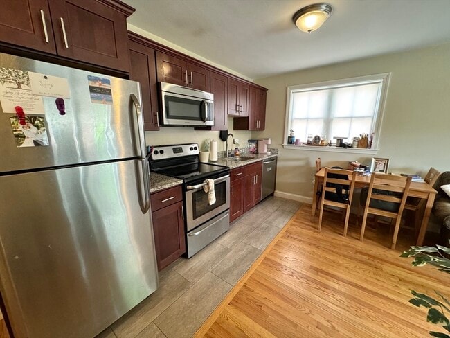Photo - 159 Summer St