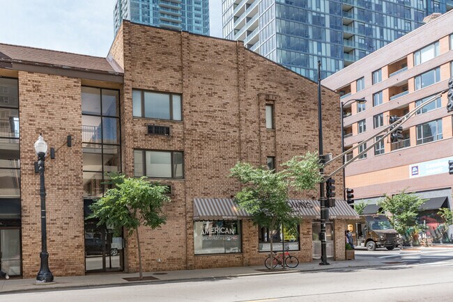 Photo - 163 W Division St Unidad 309 Rental