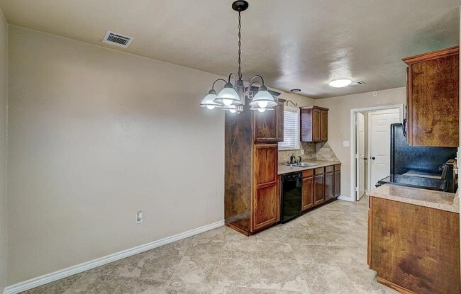 Photo - 5716 NW Cedarwood Dr