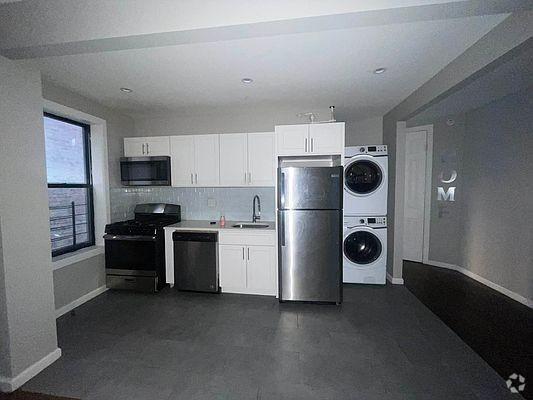 Building Photo - 3 bedroom in BRONX NY 10468 Unit 1C Rental