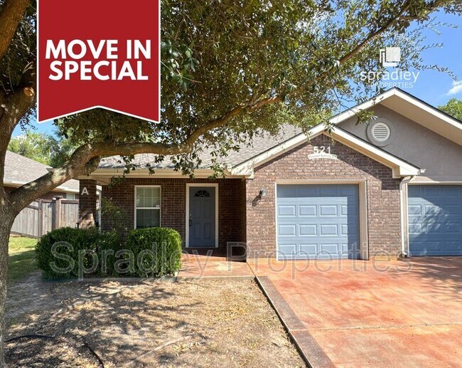 Building Photo - 521 Pepper Spring Ct