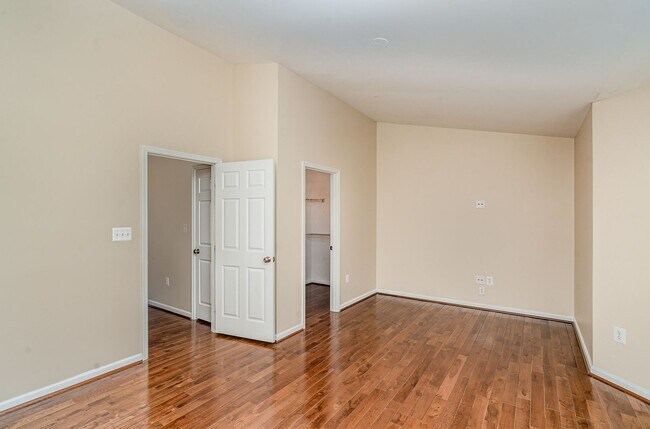 Photo - NORTH STAFFORD WELL MAINTAINED TOWNHOME FOR RENT