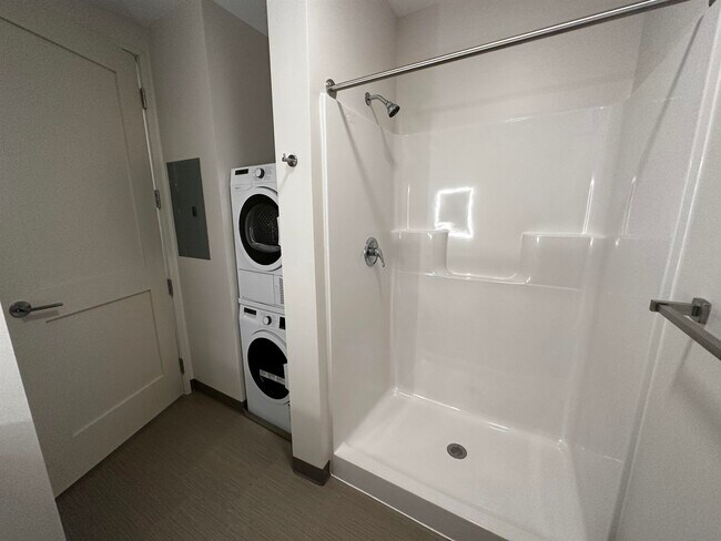 Photo - 409 Elm St Unit 602