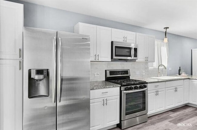 Photo - 1120 Maple St