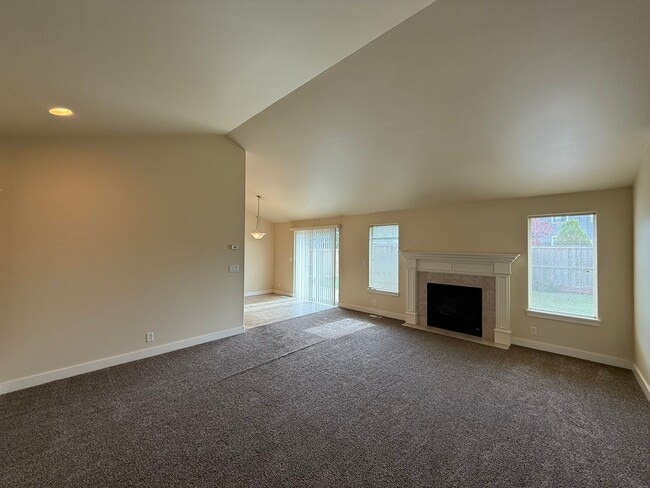 Photo - Bethel Area Home