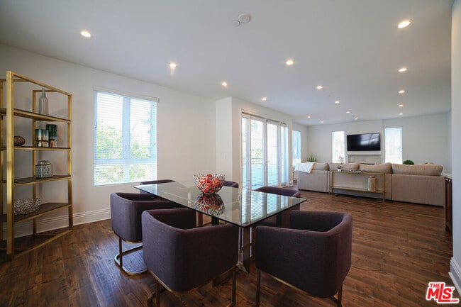 Building Photo - 907 S Shenandoah St Unit Ph 401 Rental