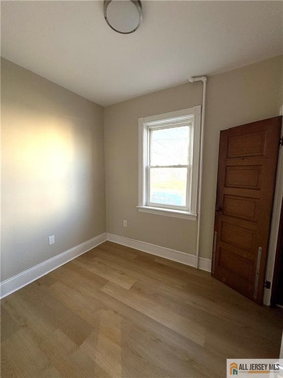 Photo - 402 Lawrence St