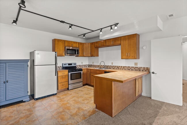 Photo - 4321 SW Fletcher St Unit 4321 SW Fletcher St
