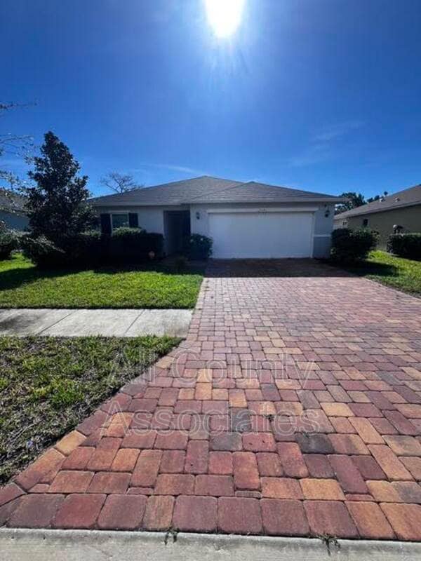 12542 Achasta Blvd