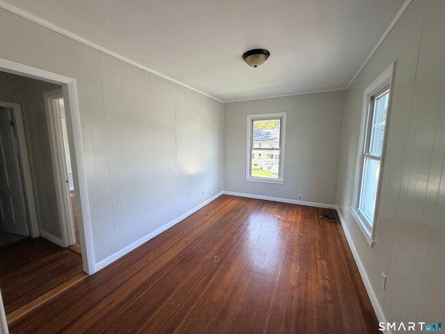 Photo - 188 Maple St