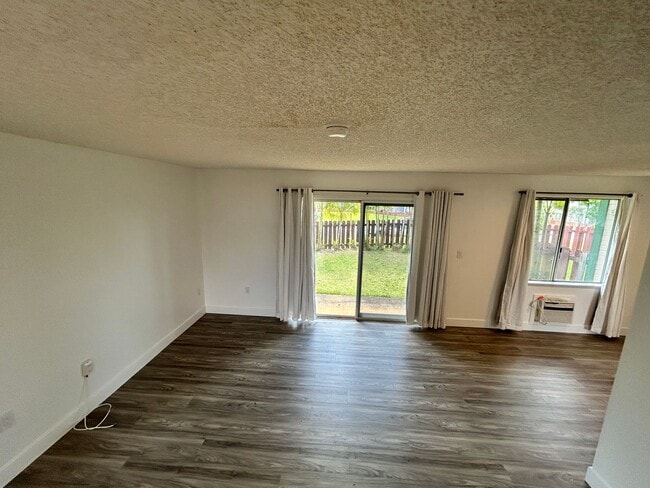 Photo - Kuulako - Mililani Mauka 2-BR, 2-BA, 2-Parking