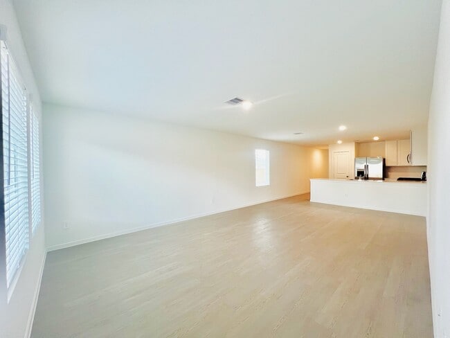 Photo - 1376 Diamond Carnation Dr